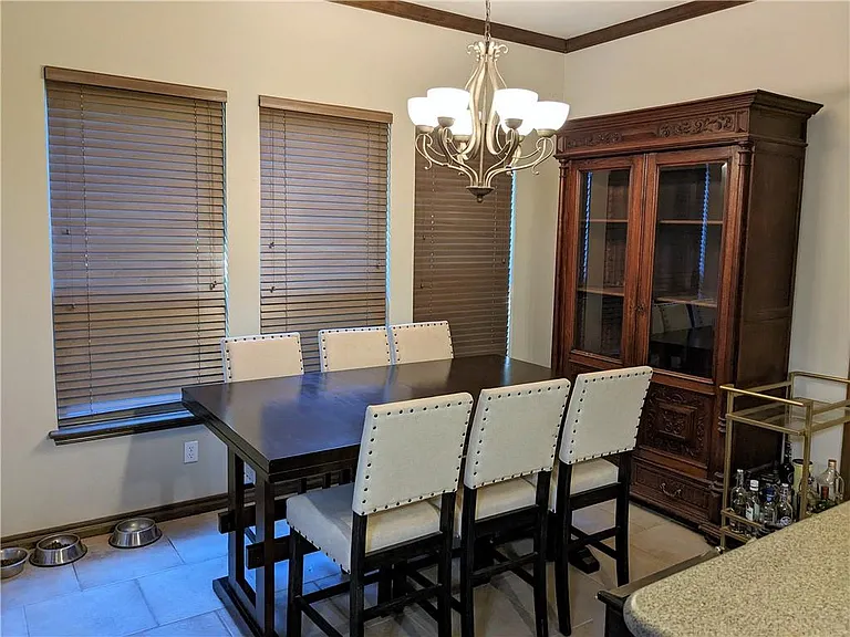 2508 Black Oaks Cir — Photo 10