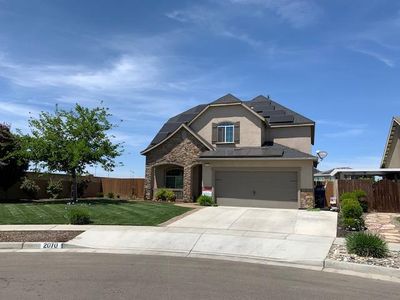 2070 W Humboldt Dr, Hanford, CA, 93230
