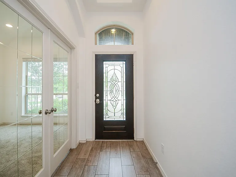 232 Clementine Ct — Photo 4