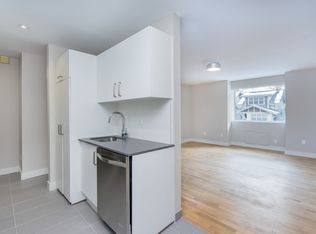 Queens End, Toronto, ON M1N 1A4