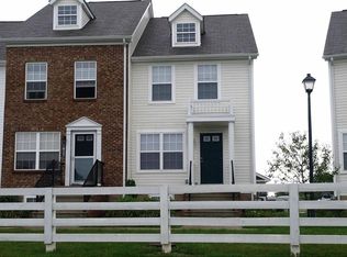 1020 Hartford Village Blvd, Columbus, OH