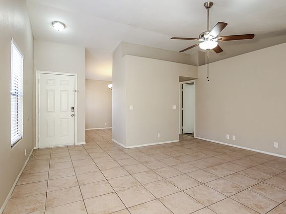 4th image of 3814 W Marconi Ave