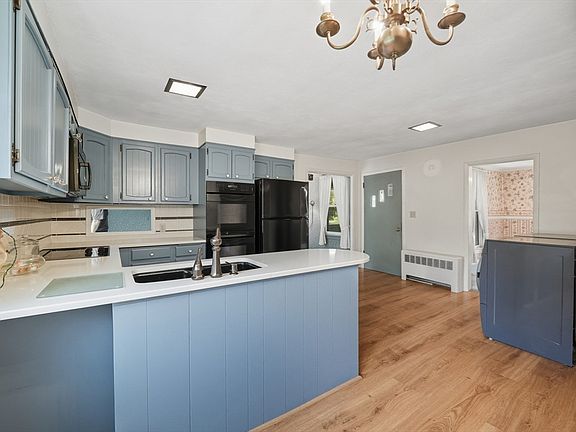 4th image of 254 Route 20