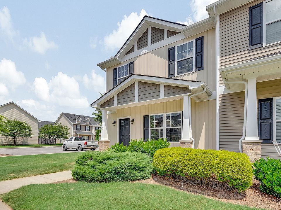 1st image of 2332 New Holland Cir