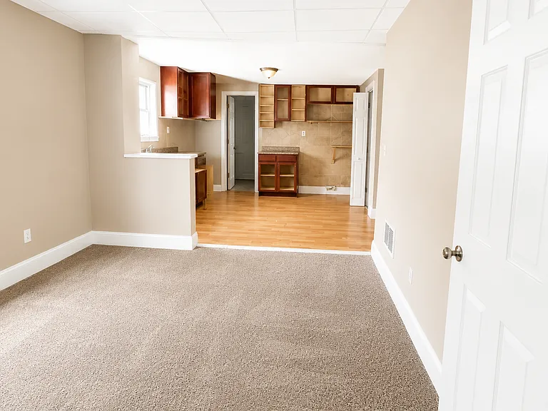 471 Raymer Blvd #DOWNSTAIRS — Photo 6