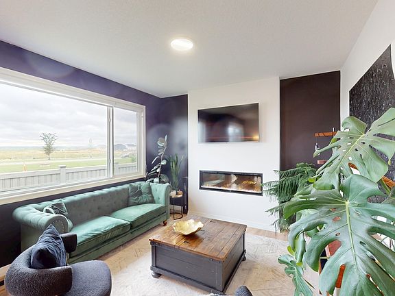4th image of 228 Magnolia Cres SE