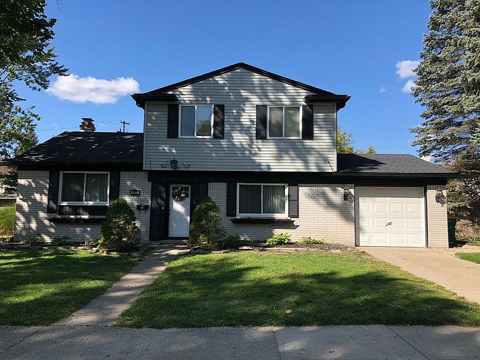 1st image of 24175 S Duncan Cir