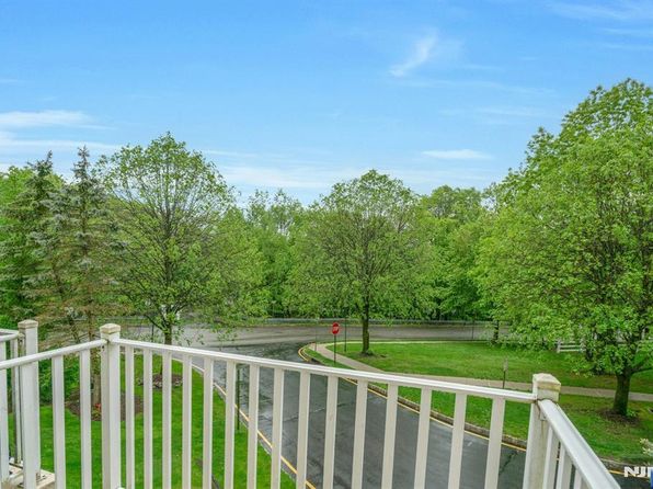 2161 Jordan Ct, Mahwah, NJ 07430