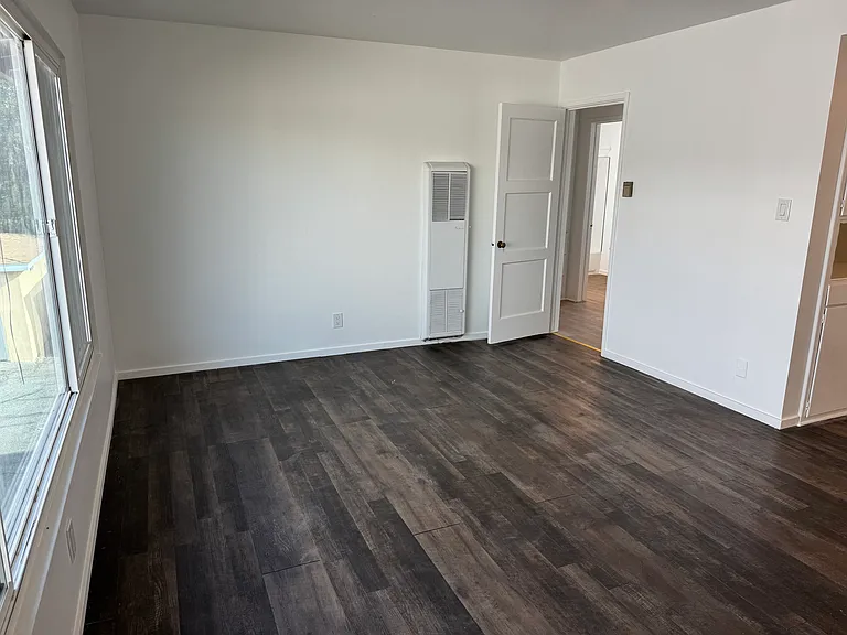1204 N Monterey St #E — Photo 6