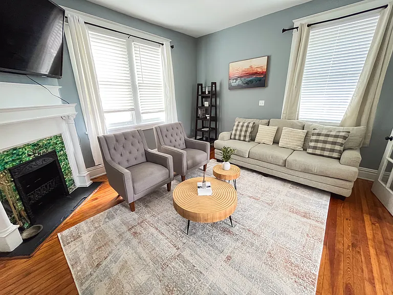 127 N Jefferson St — Photo 15