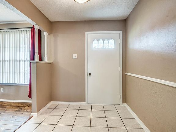 4th image of 1101 Shady Pine Ct