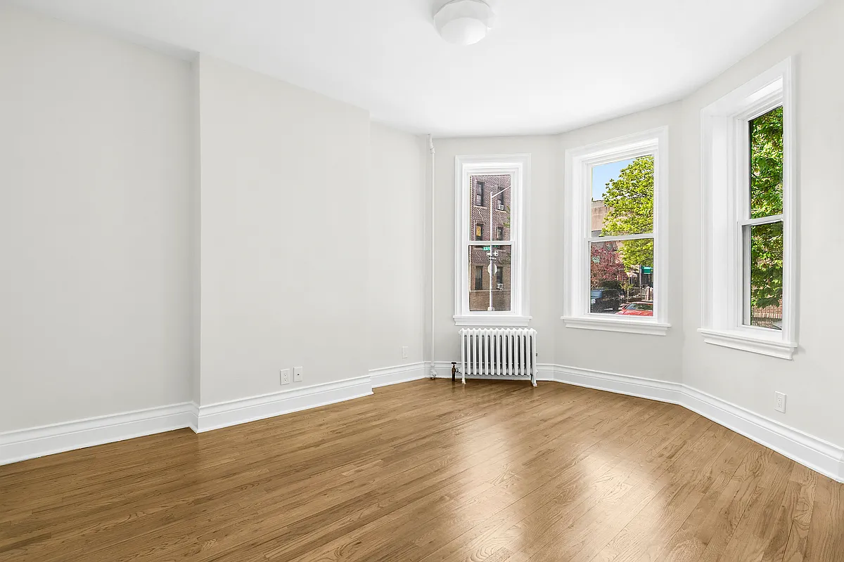 Building Photo - 217 E 23rd St #1