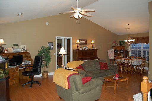 5th image of 4010 Liz Vista Ln