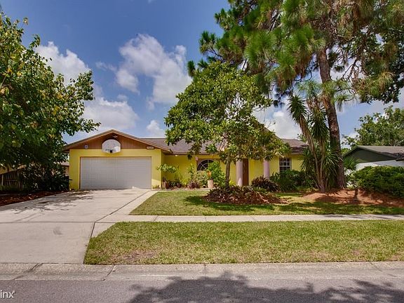 3rd image of 16406 Ashwood Dr