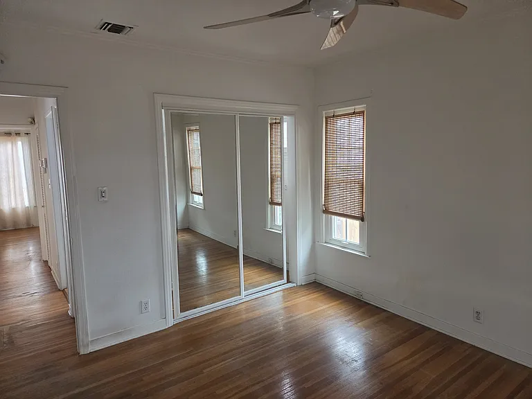 1721 N Fairview St — Photo 13