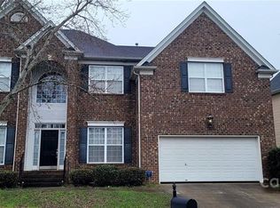 8114 Solace Ct, Charlotte, NC 28269