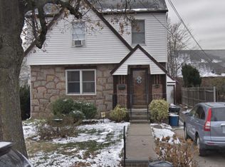 2808 202nd St, Bayside, NY 11360