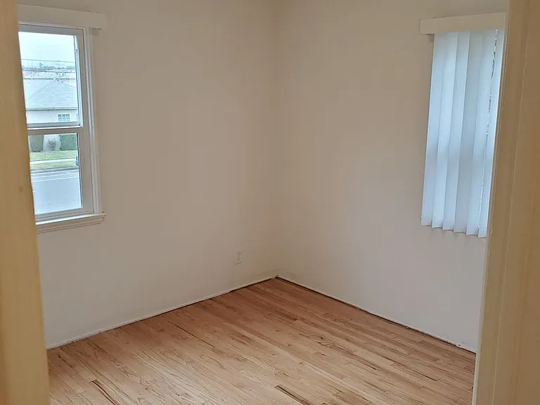 11320 Washington Pl — Photo 6
