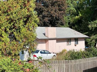 9924 SW 37th Ave, Portland, OR 97219