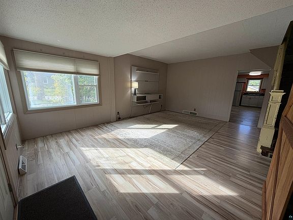 4th image of 328 SW 9th St