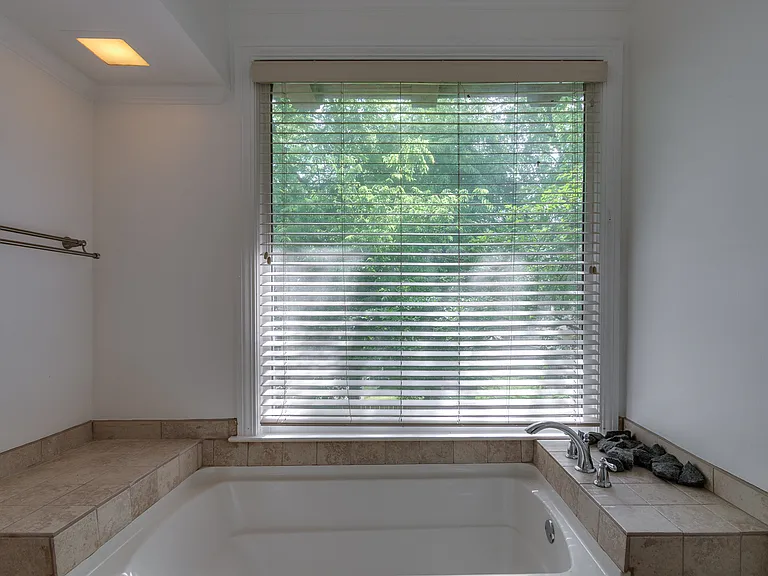186 S Belvedere Blvd — Photo 21