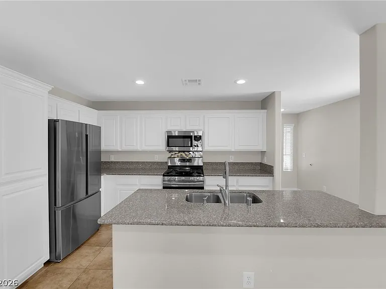9071 Secret Valley St — Photo 6