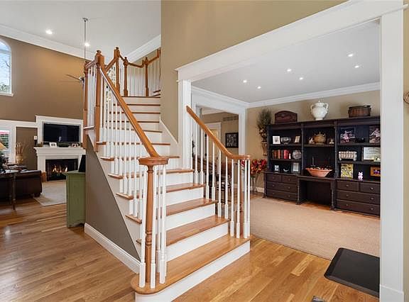 5th image of 501 Clayton Meadows Ct