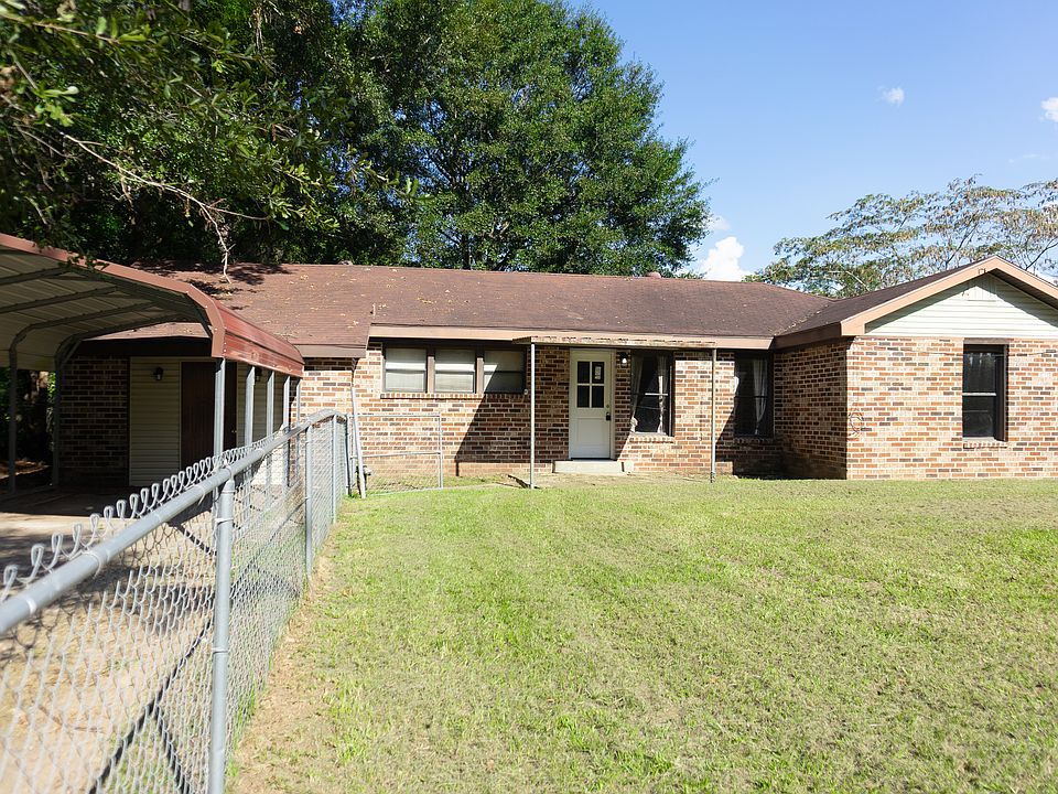 1st image of 1735 Dogwood Dr