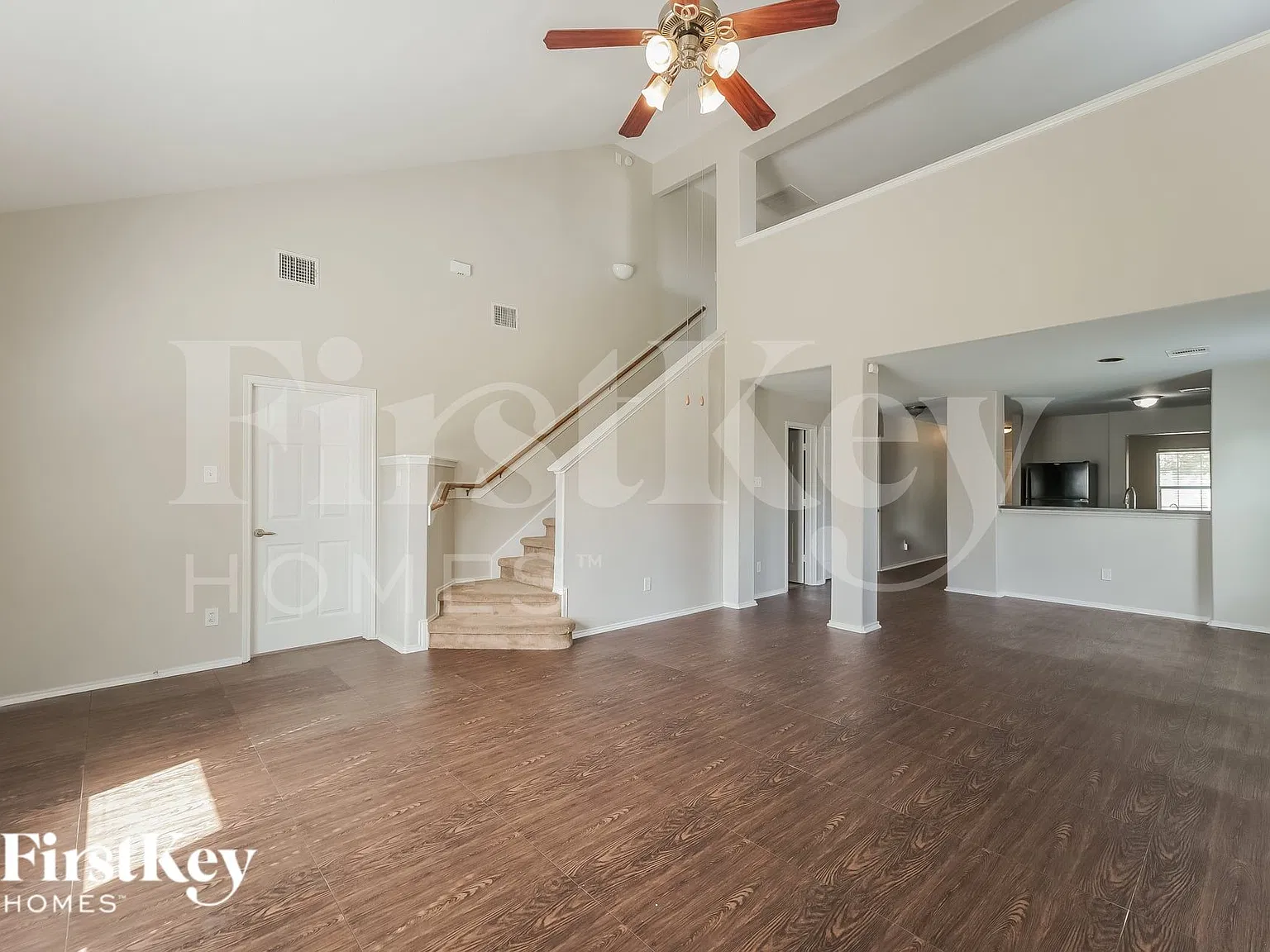 4 bed, 2.5 bath, 2680 sqft, $2,075 — Photo 3