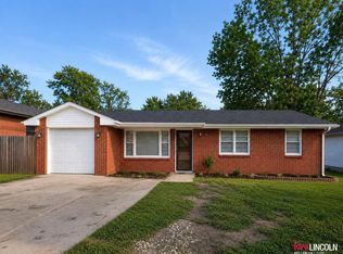 6701 Vine St, Lincoln, NE 68505