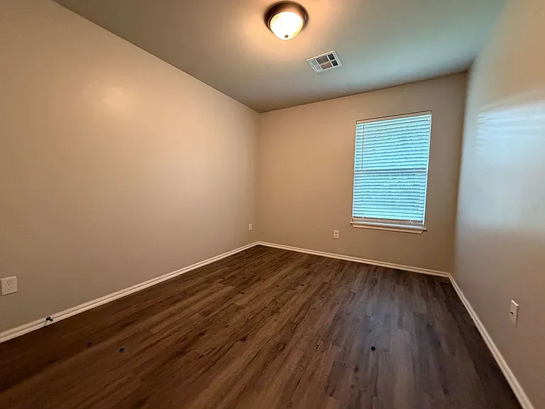 404 Chalk Hill Ct — Photo 39