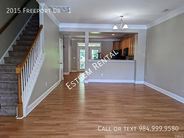 2015 Freeport Dr #1 — Photo 2
