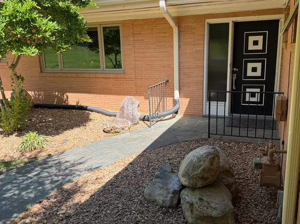 7 Country Club Dr, Danville, VA 24541