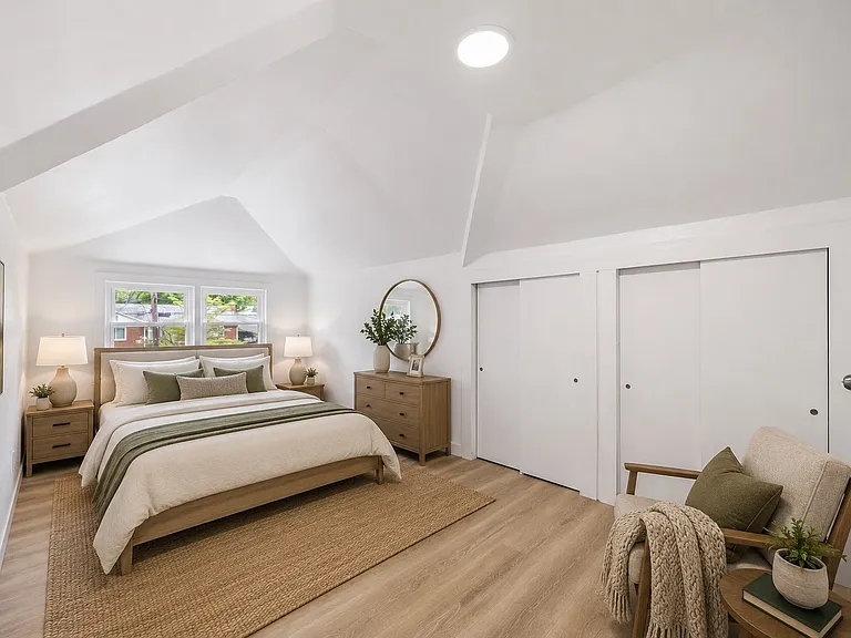 9 Hillside Ave #2 — Photo 3