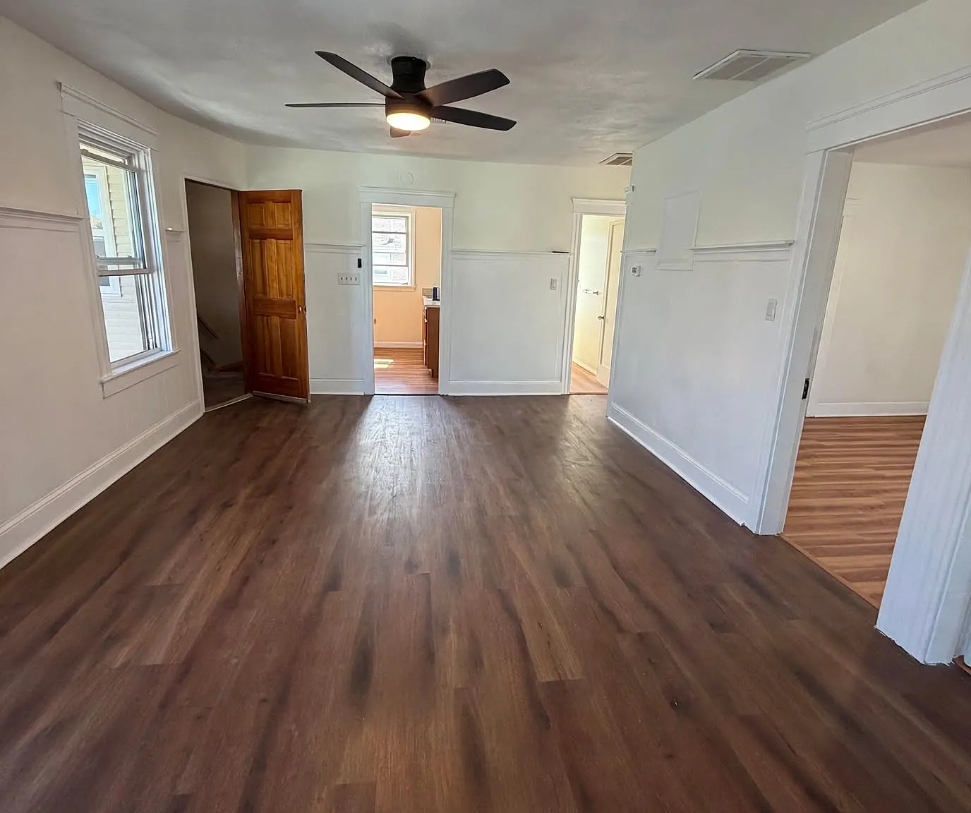 3 bed, 1144 sqft, $2,200 — Photo 1