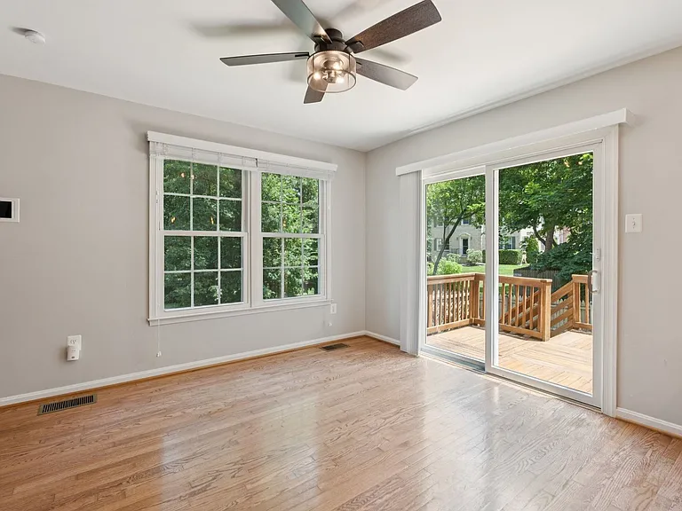 7401 Willshire Hunt Ct — Photo 9