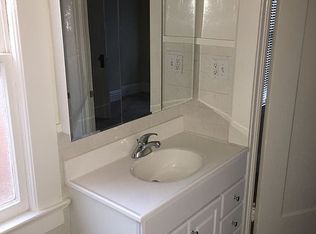 4863 Q St, Sacramento, CA 95819