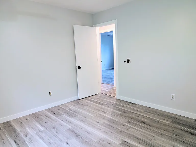 130 Hillside Dr — Photo 21