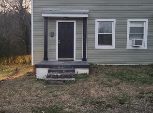 21516 Jackson St, Petersburg, VA 23803