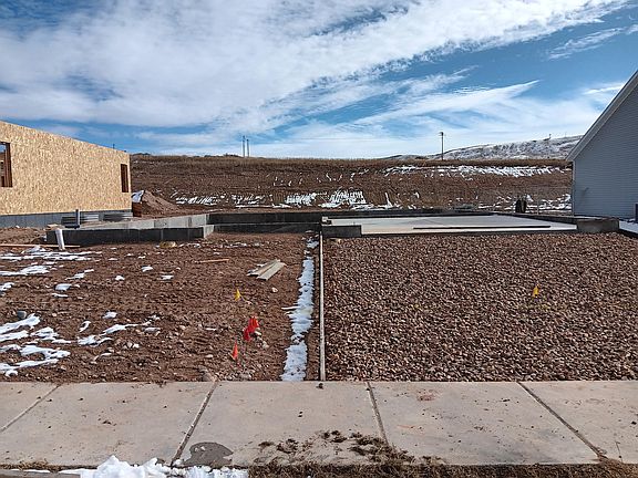 Work in Progress Oct 2023 306 Feather - The Shirley