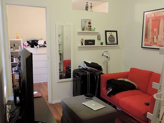 2nd image of 302 Mott St APT 32