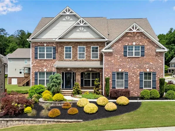 431 La Perla Dr, Sugar Hill, GA 30518