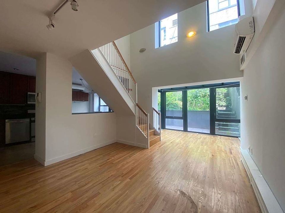 1st image of 313 E 93rd St APT 1C