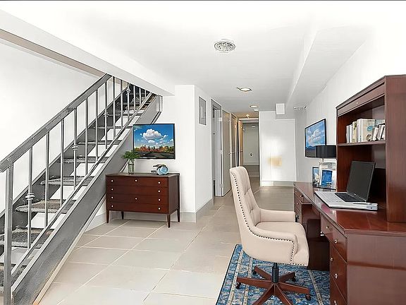 4th image of 247 Troutman St #1F