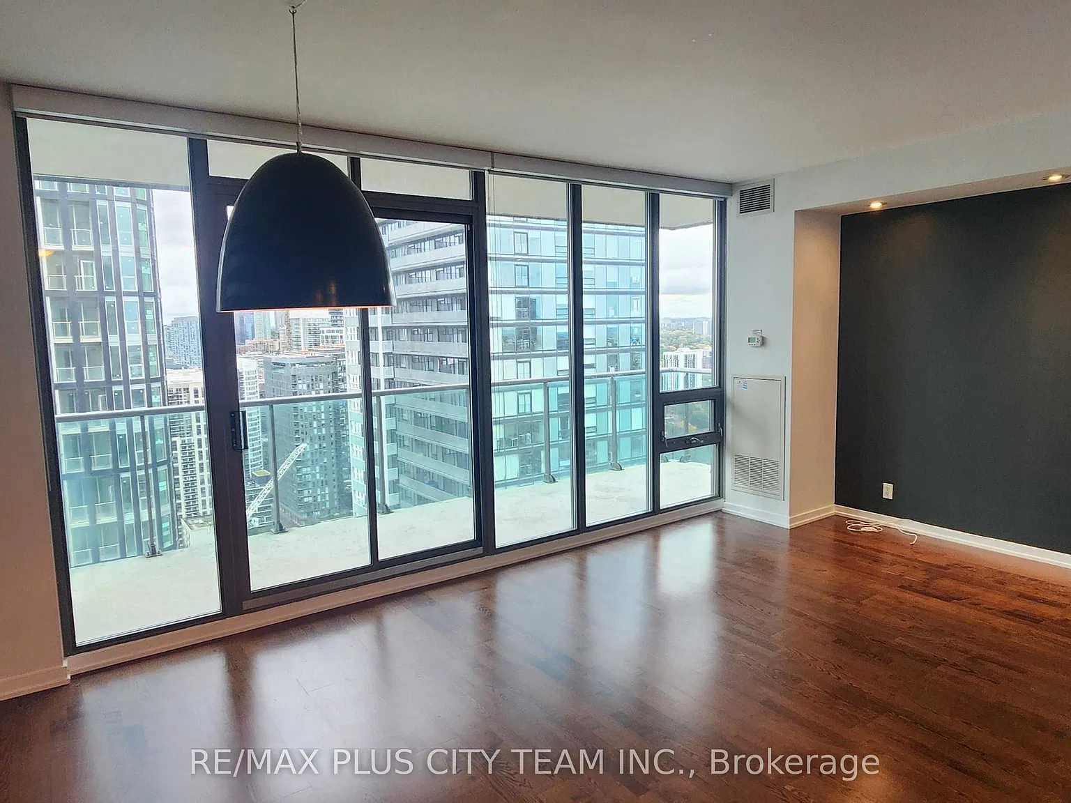 2 bed, $3,700 — Photo 2