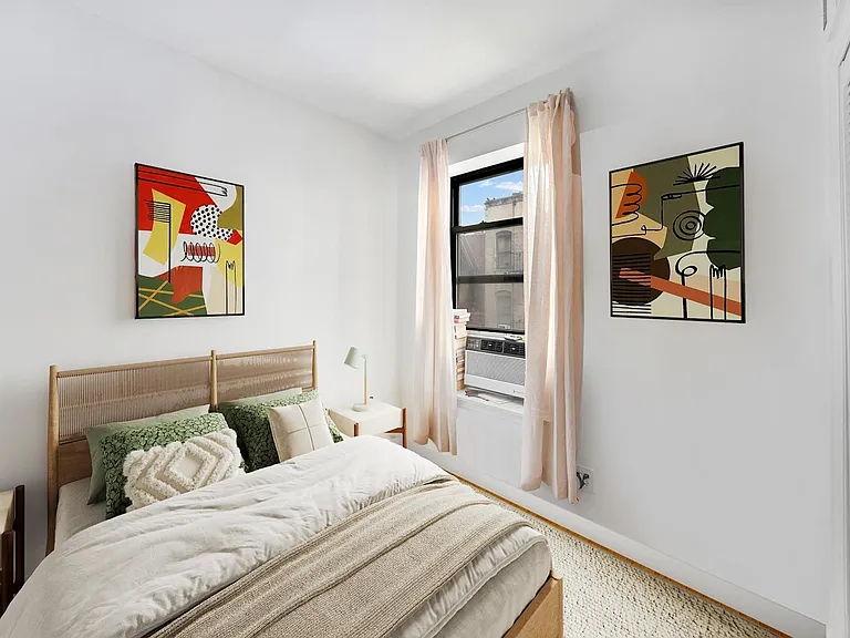 83 E 7th St #5B — Photo 4
