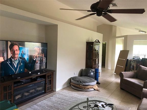 3rd image of 24312 Silkbay Ct