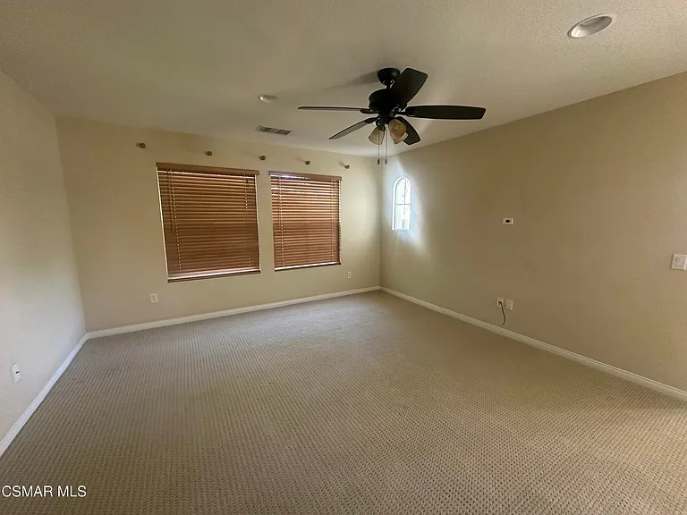3073 Heavenly Ridge St — Photo 27