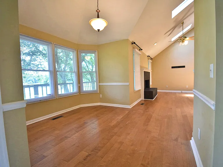 1525 W Harpeth Rd — Photo 7