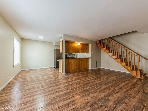 2nd image of 1043 Cove Dr #136B